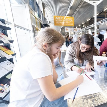 Le salon valaisan des formations et métiers. Martigny. Jeudi 9 mars 2023